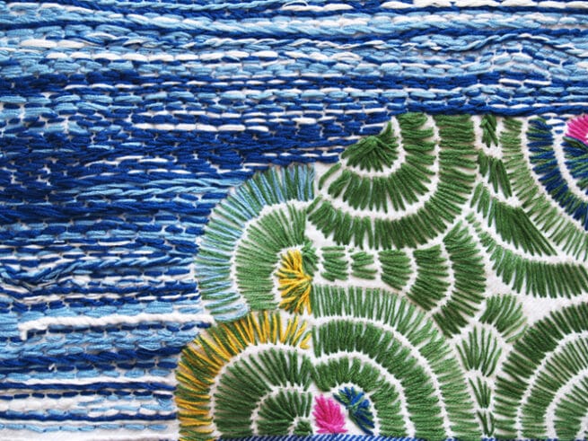 Detalles del bordado derecho del trapo Calma